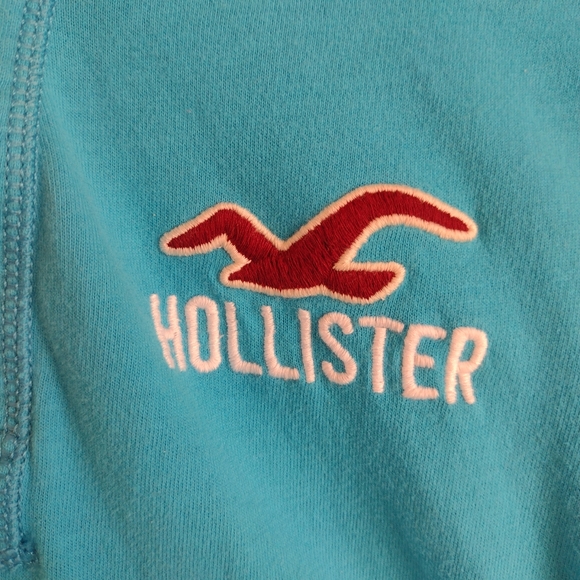 HOLLISTER MENS SHORT SLEEVE TEE. SIZE MEDIUM - Picture 3 of 4